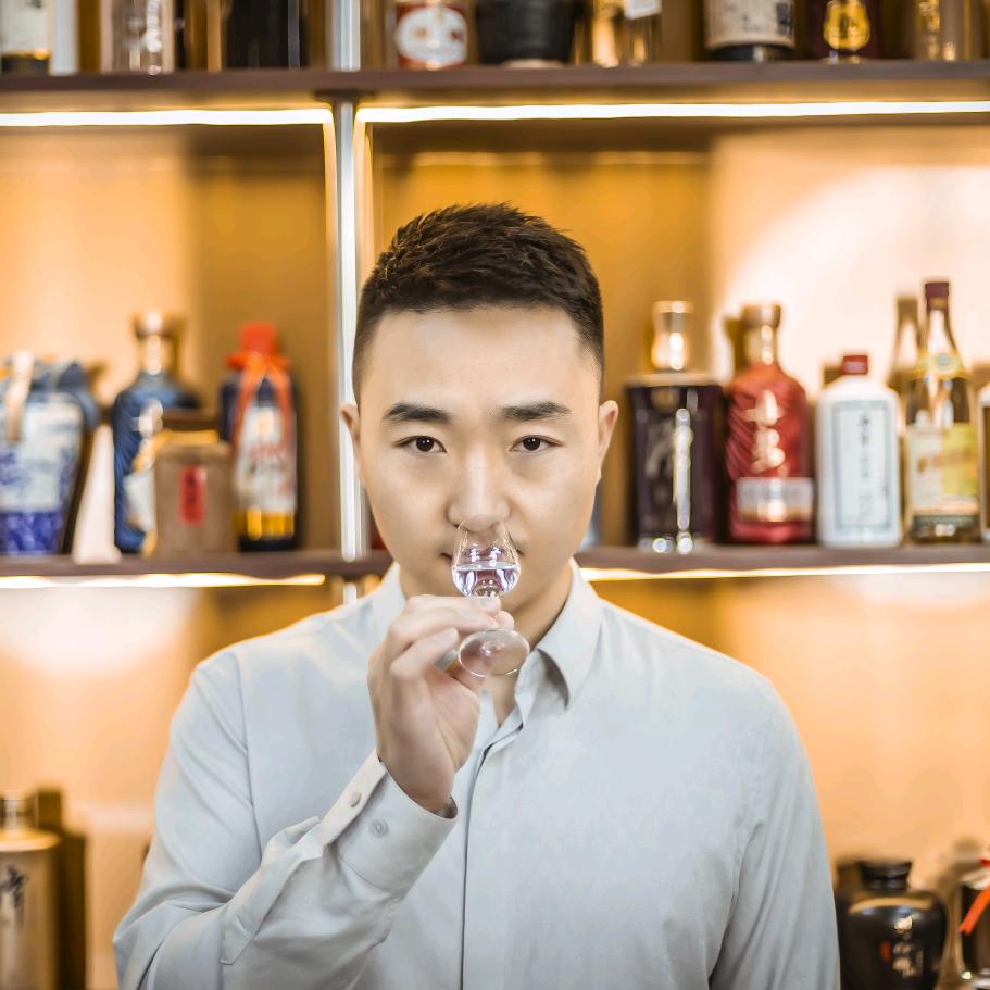 直男评酒｜杨震