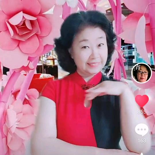 龍行⭐英兔兔