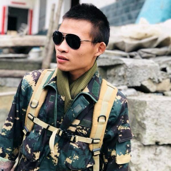 村主任的快乐生活