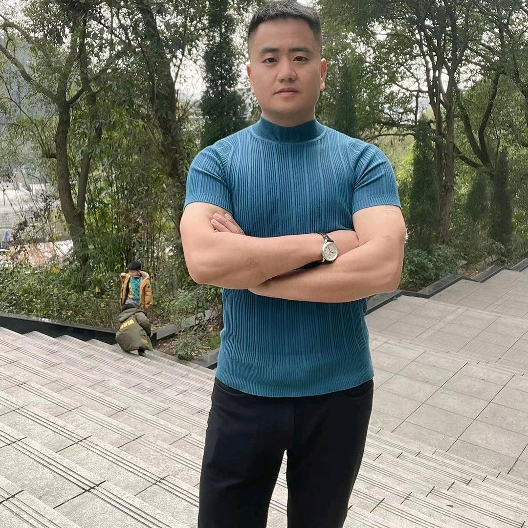 2025铁血硬汉