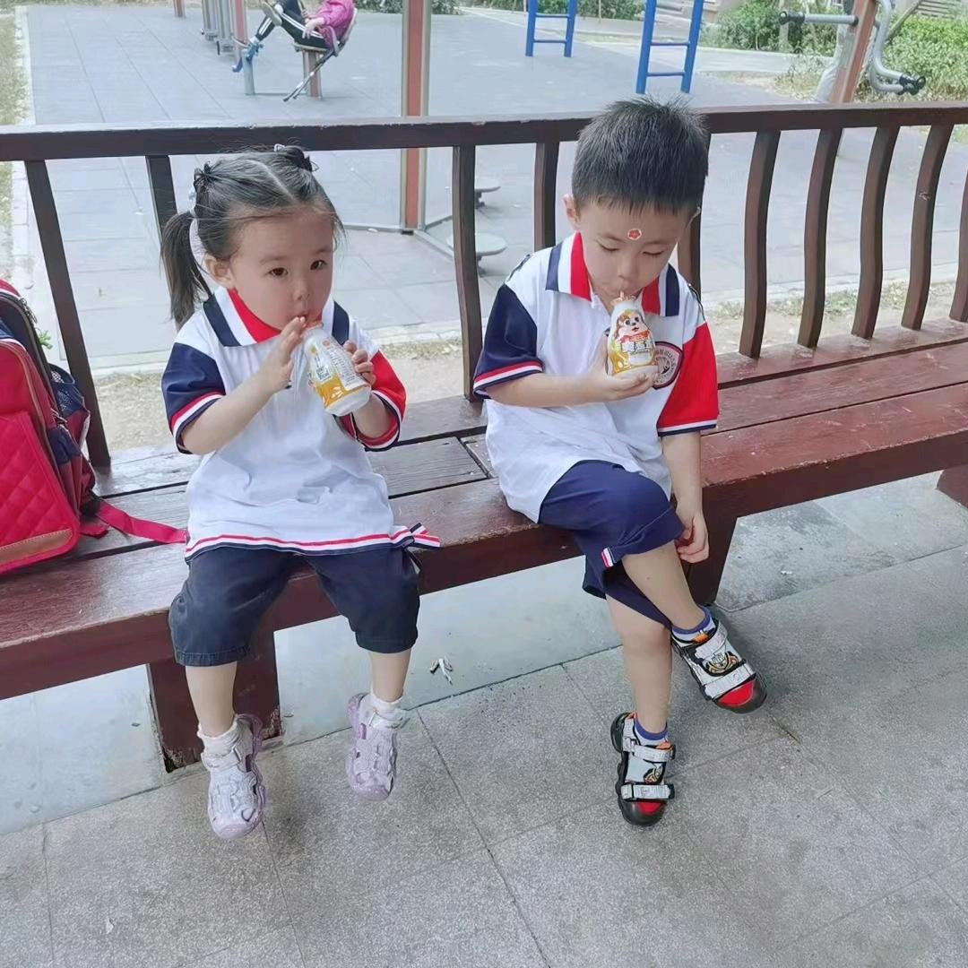 秦玲
