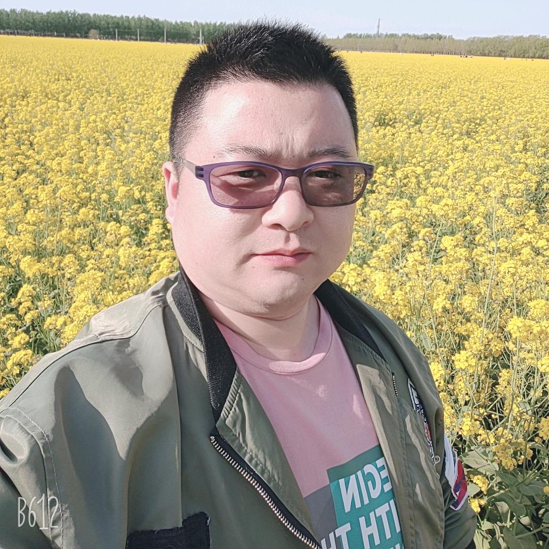 劉瀁(´｡✪ω✪｡｀)