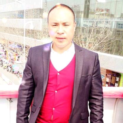 中国🇨🇳杨哥~厚德载物