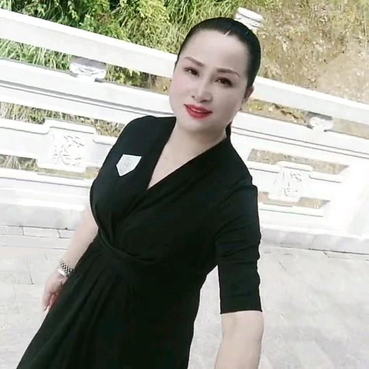 自由人🌺🌺🌺