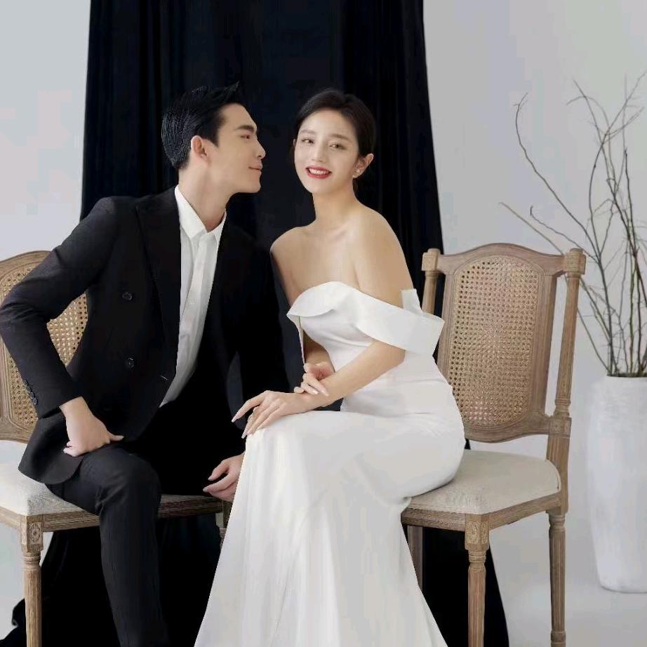 东营区施华洛婚纱摄影服务店