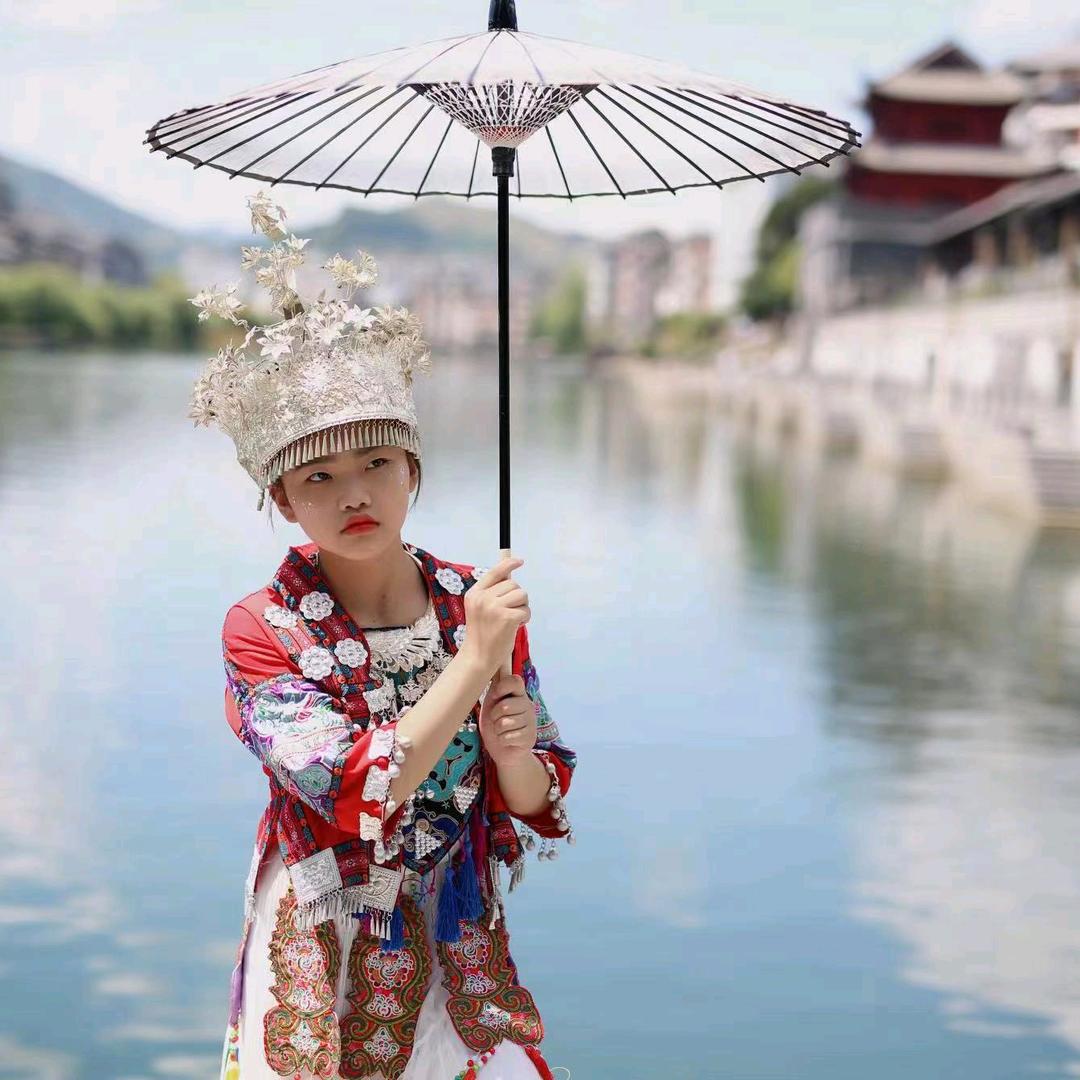 传说中的川哥（万千江水，只取一勺）