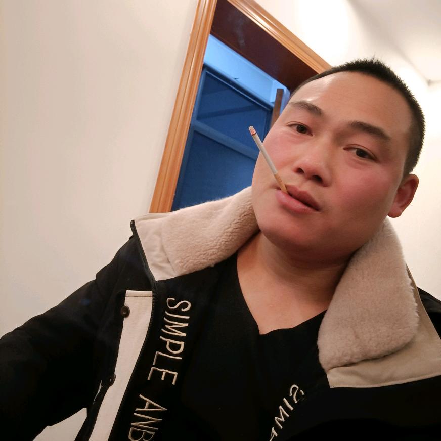 努力吧小伙