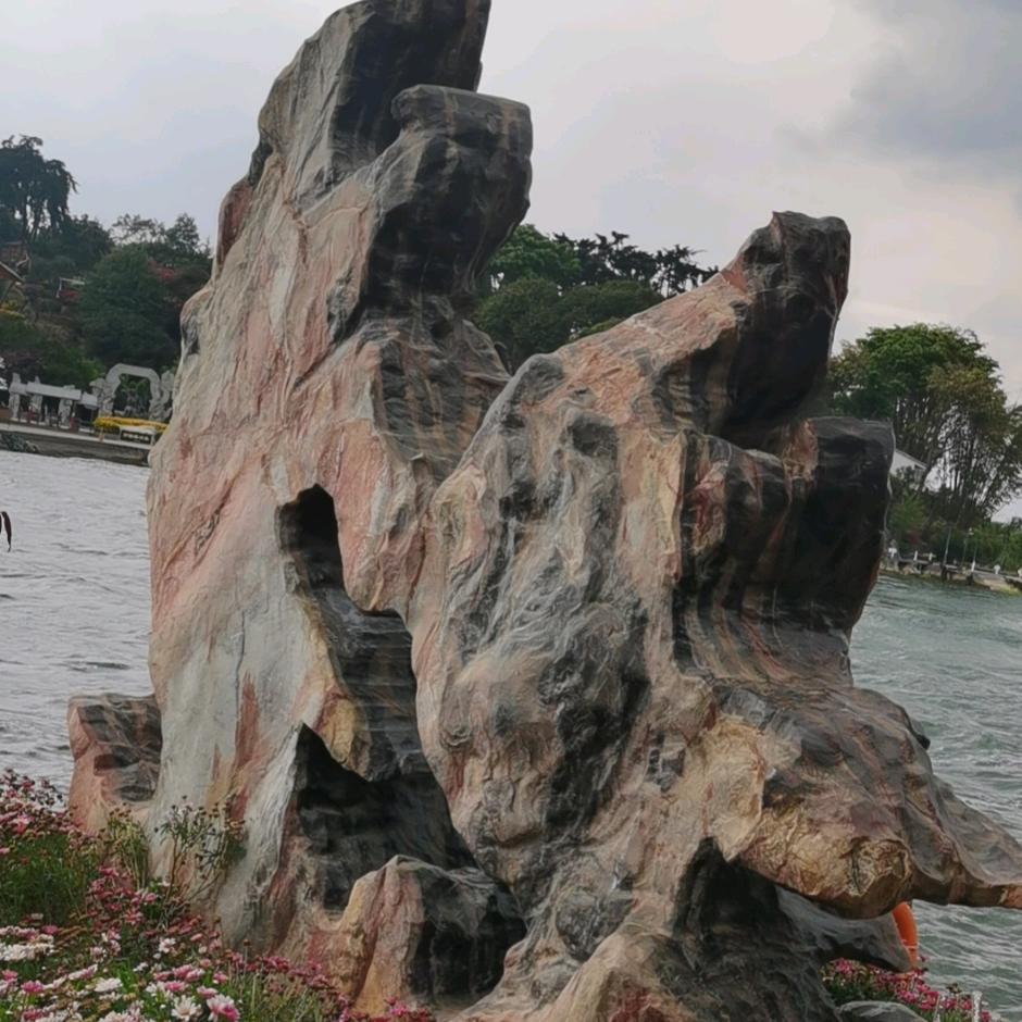 记得完全靠自己努力才有美好时光