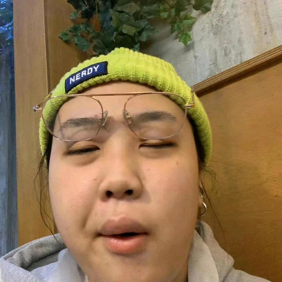 抑郁卷毛