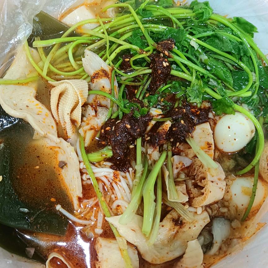 巨兴姐妹蒜水麻辣串