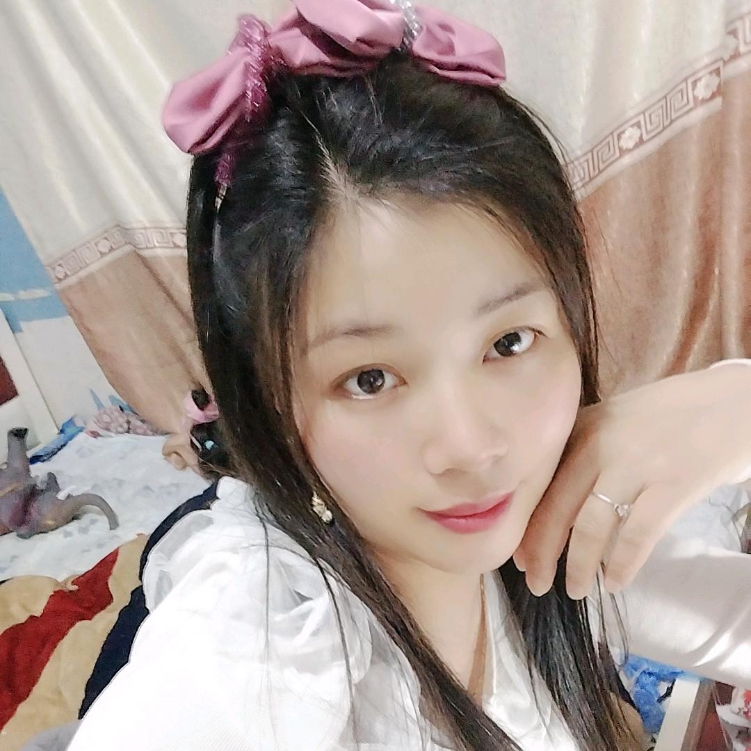 我是小佳佳的妈妈。