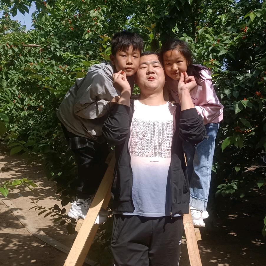 帅宇  紫莹  妈妈