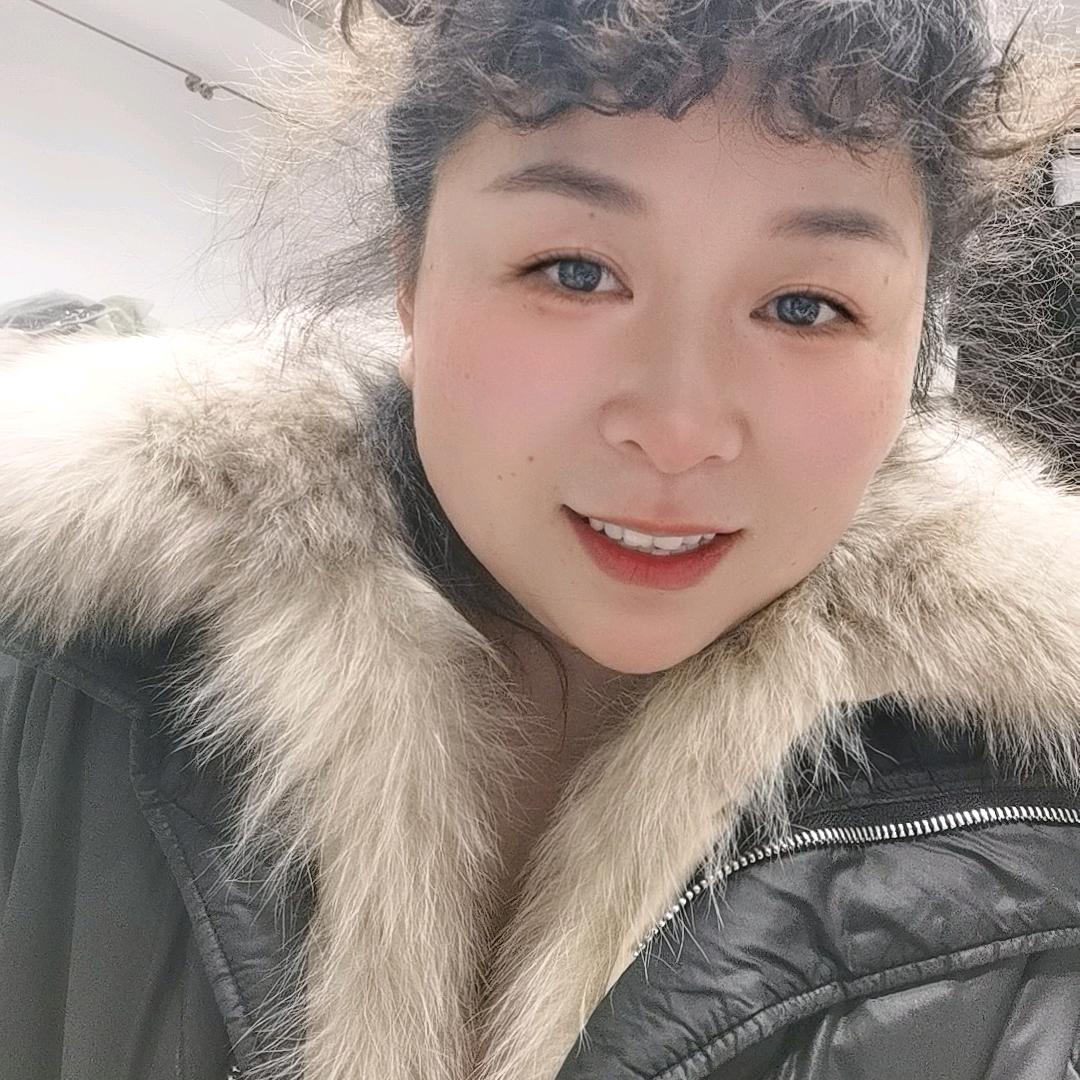 银基朱美丽女装工厂店招播