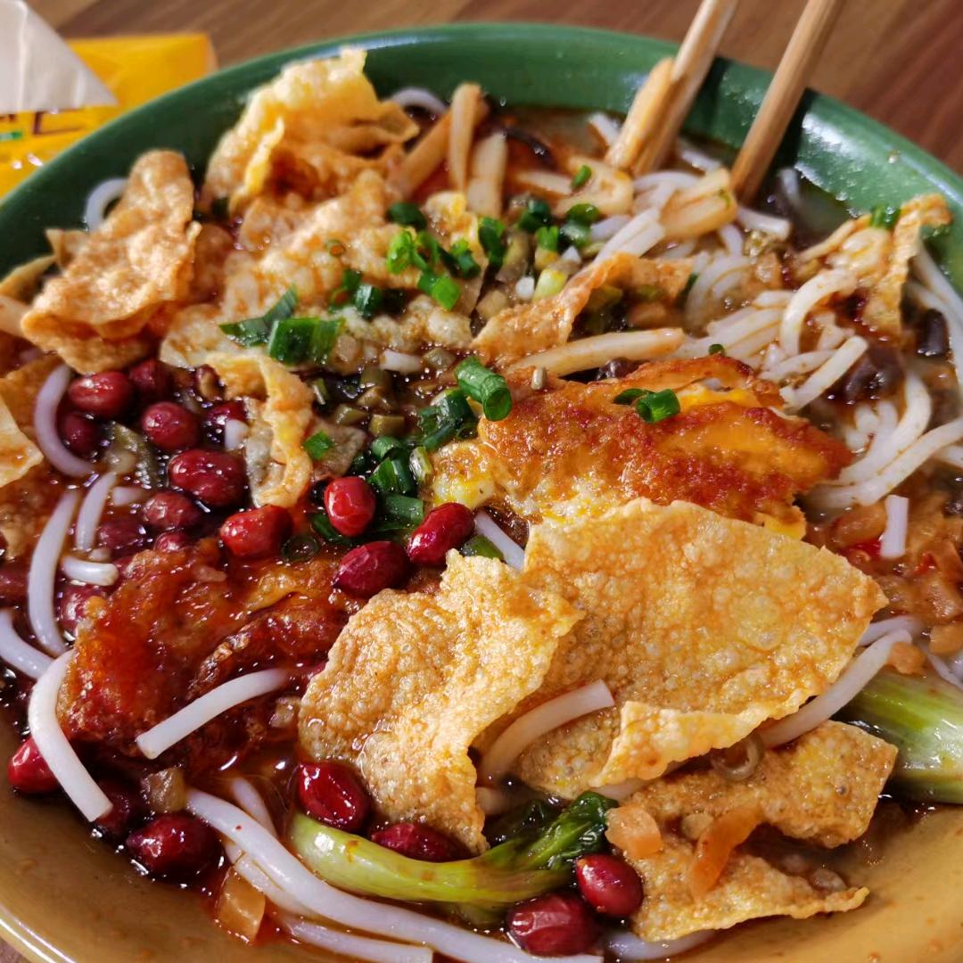 镇雄以勒乓臭螺蛳粉