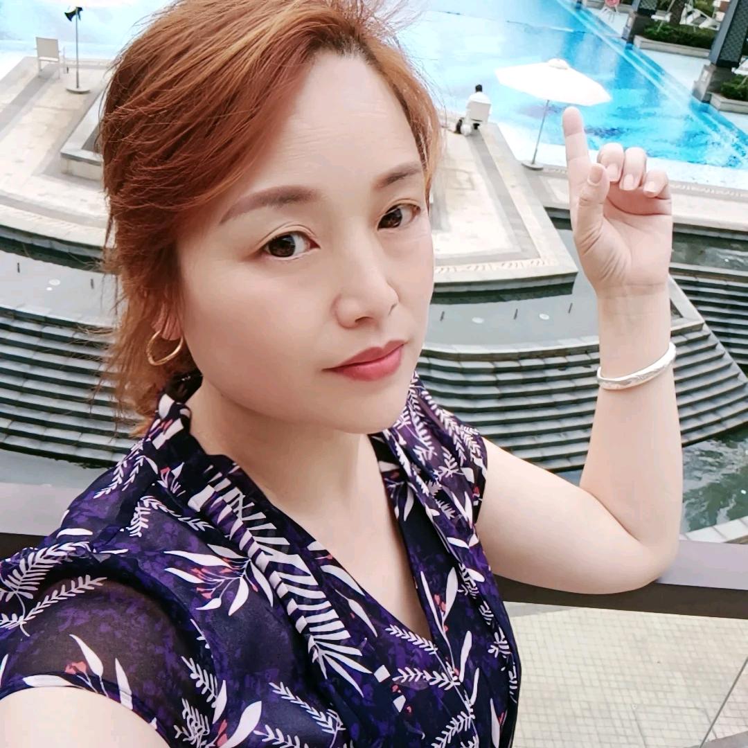 英姐👑🐰