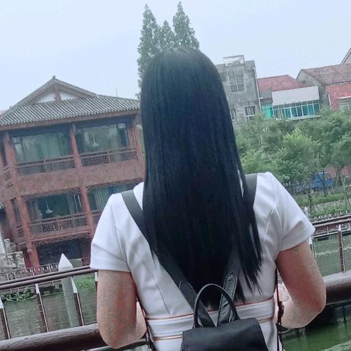 萍水相逢(ง •̀_•́)ง