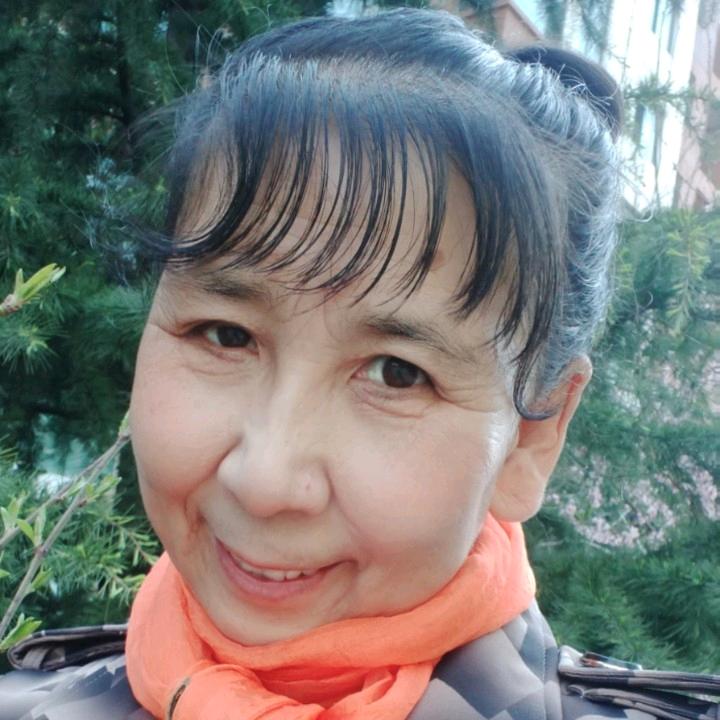 霞姐爱唱歌
