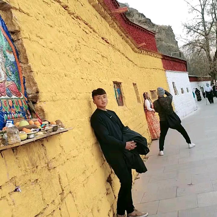🎸康巴汉子🇨🇳