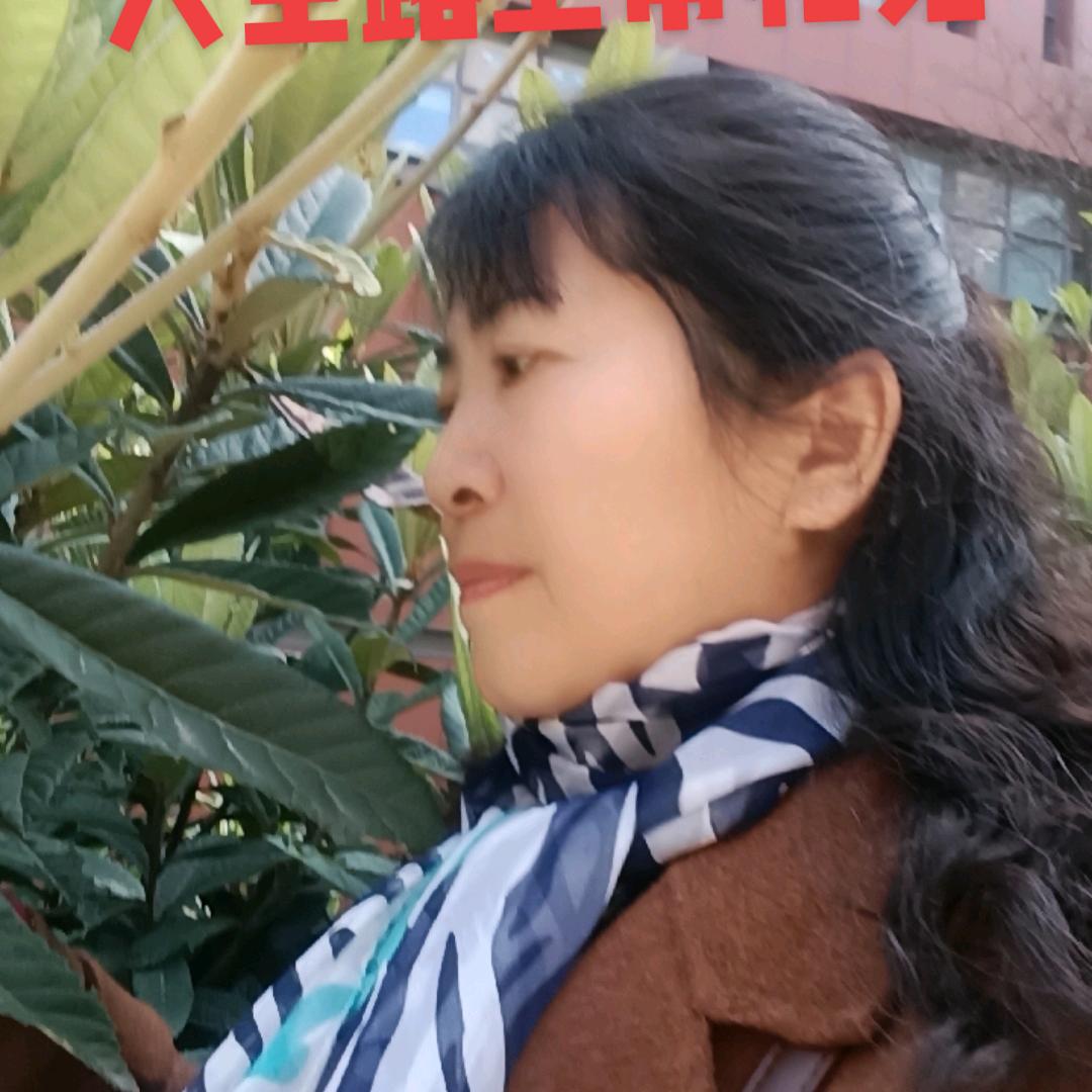 龙妮宝贝