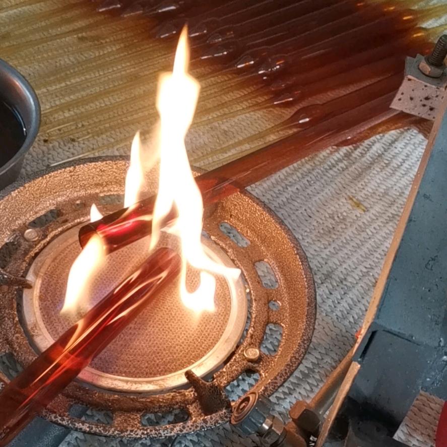 清风明月溪水潺