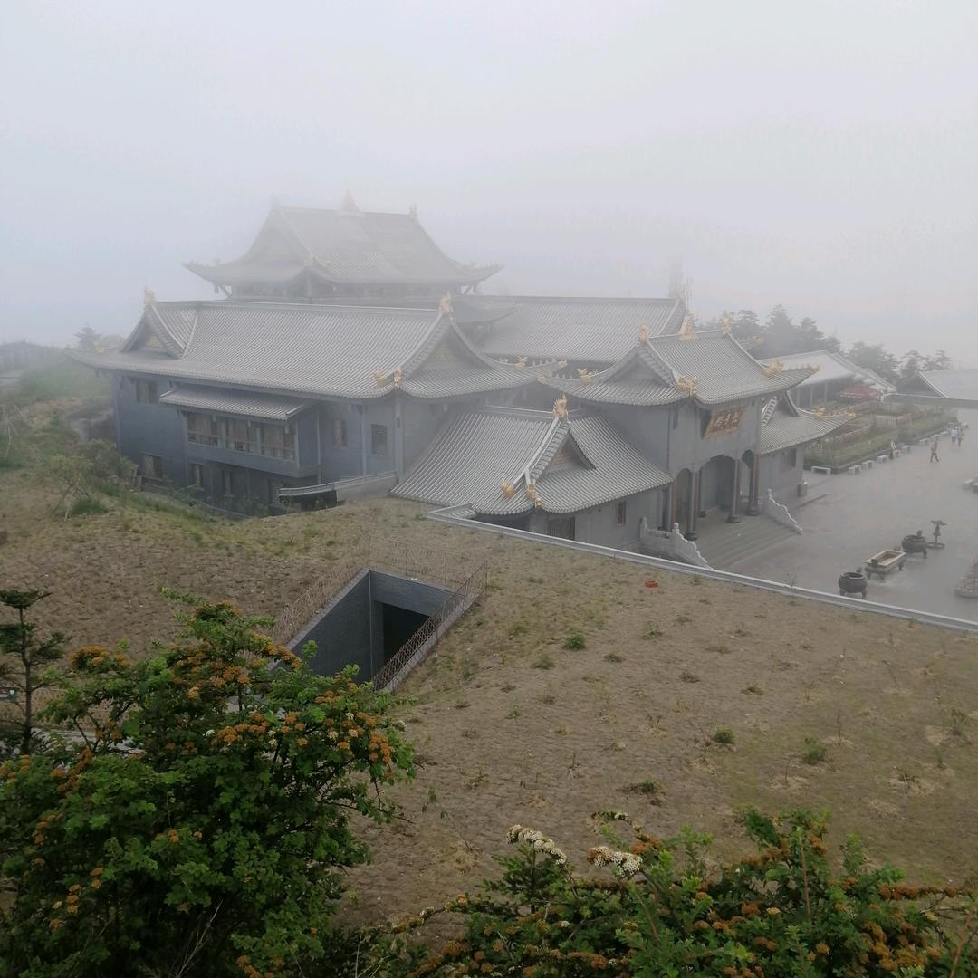 铭铭