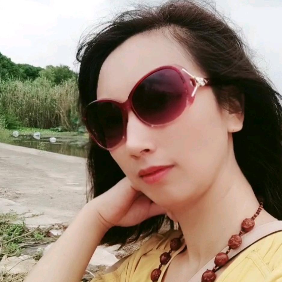 吴中区香山秋核缘工艺品店