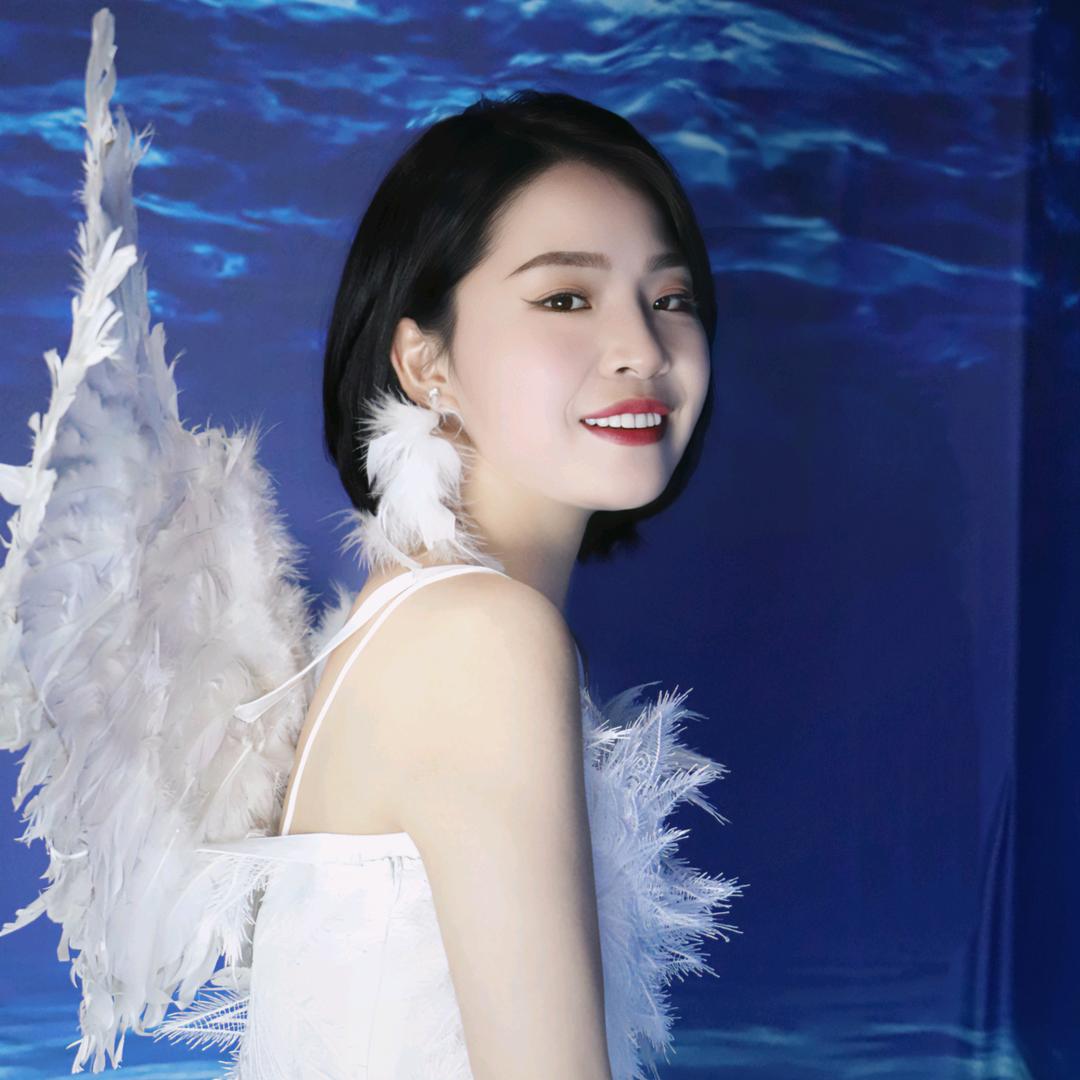 大湾世美装饰，专业吊顶，全屋定制