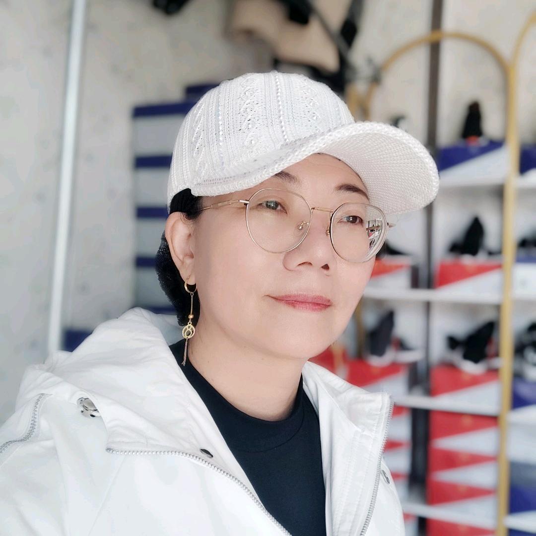 智能穿戴莲姐