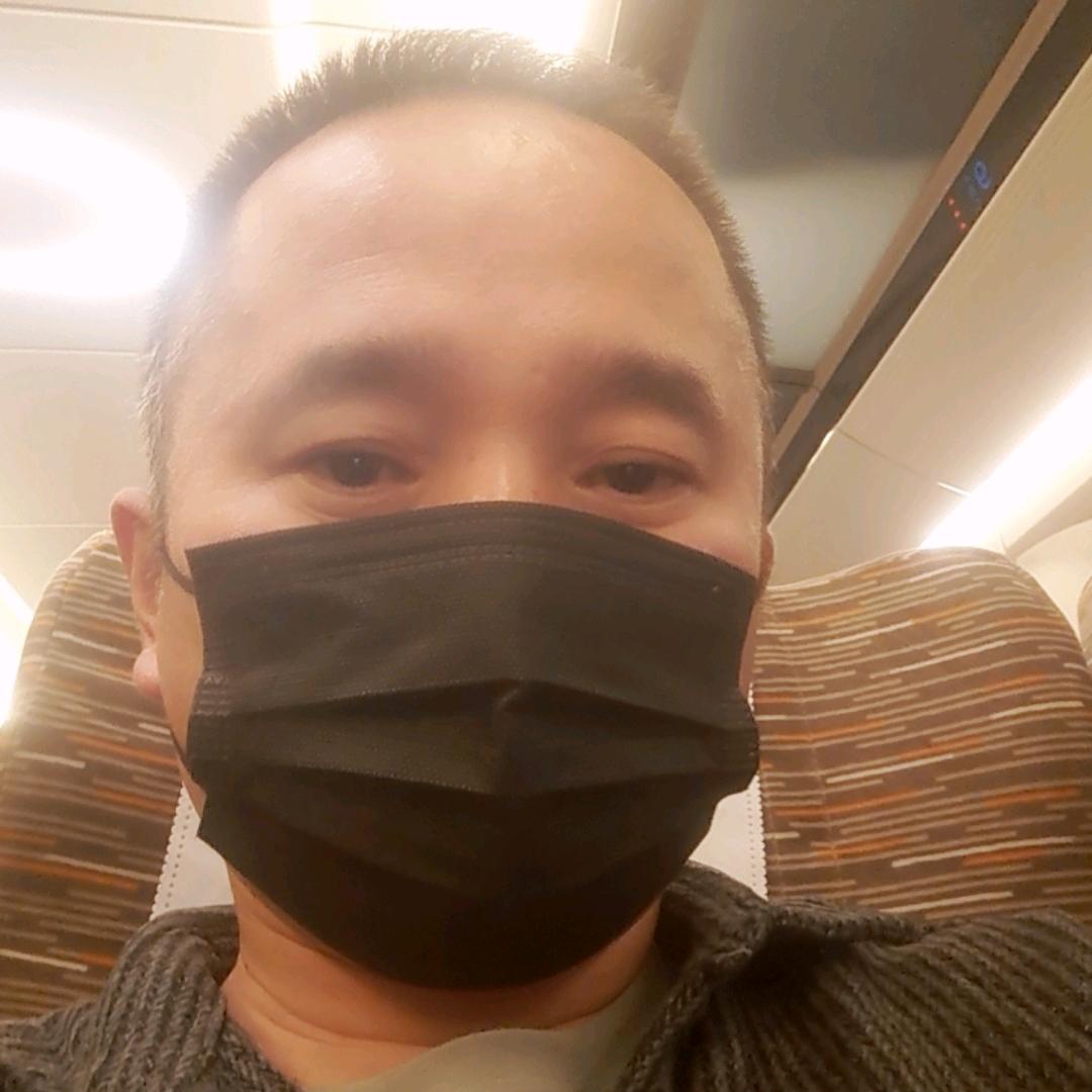 雷哥说