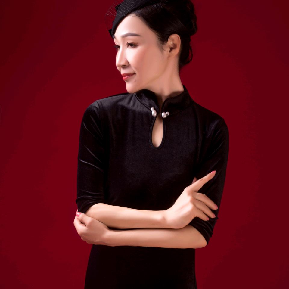 李萍形体美姿旗袍韵