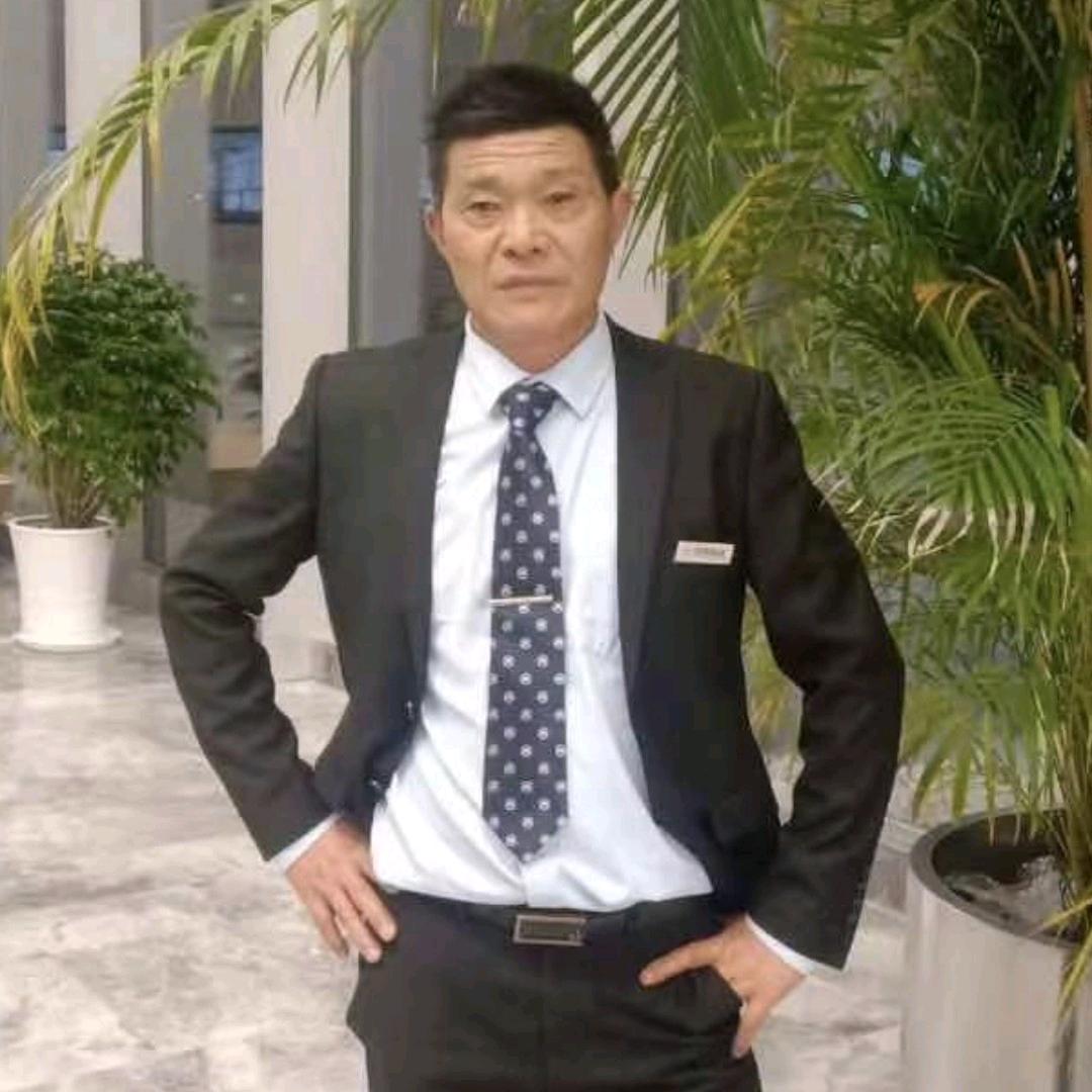 阳光大叔直播