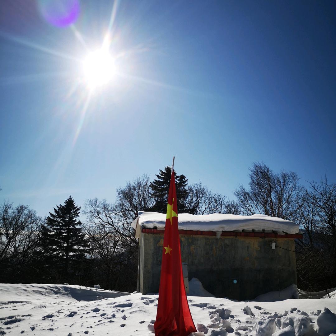 简简单单滑个雪友的徐教练