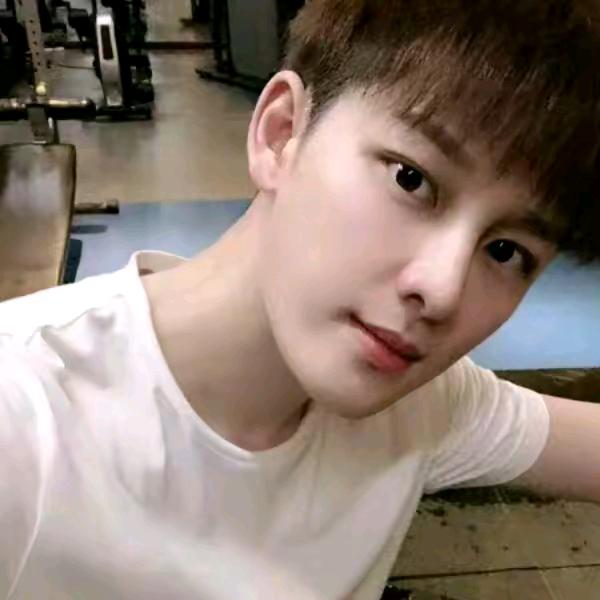 陈小寒（寒王府918）