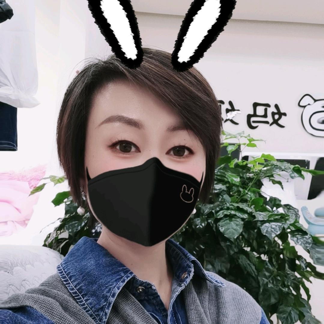 巫山梁艳(主营童装+御萃雅校服净)