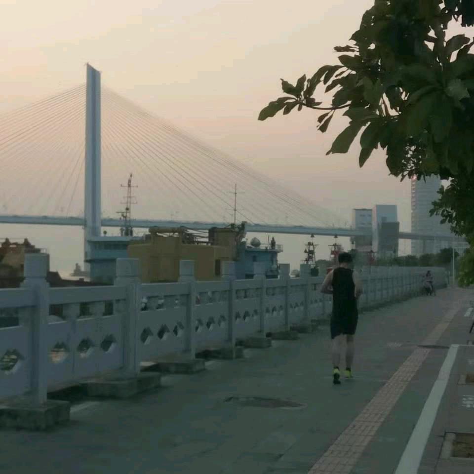 代老板说