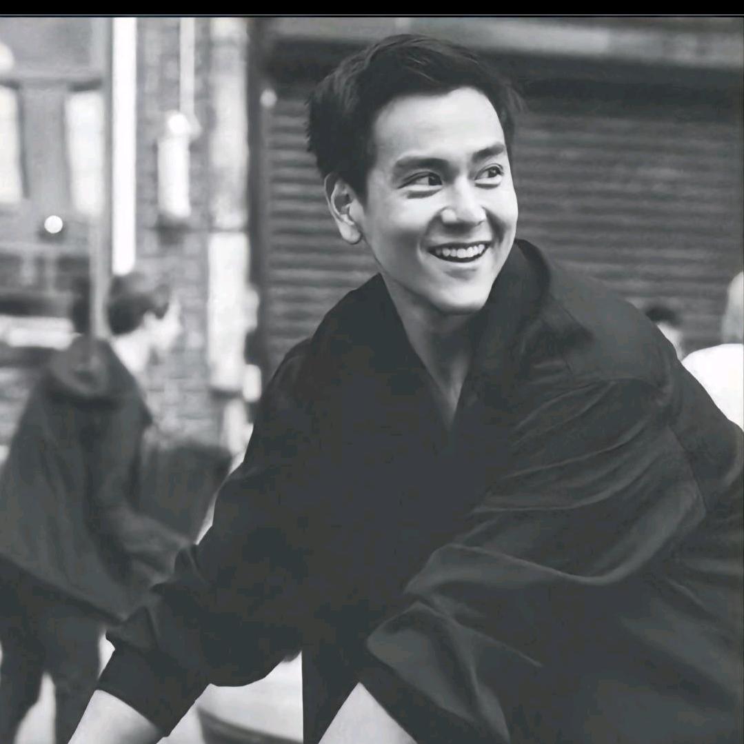 一个大男孩