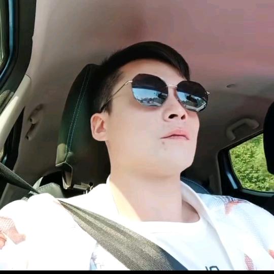 大表弟