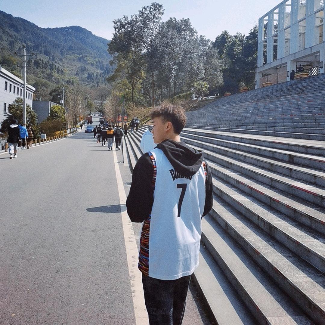 巴卡小男孩（继续上学版）