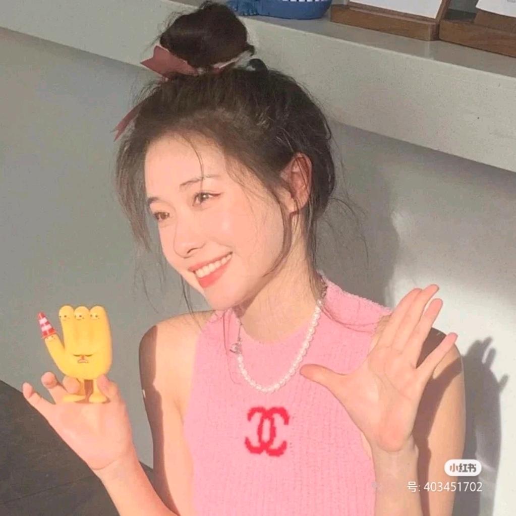 月亮抱抱鲨🦈