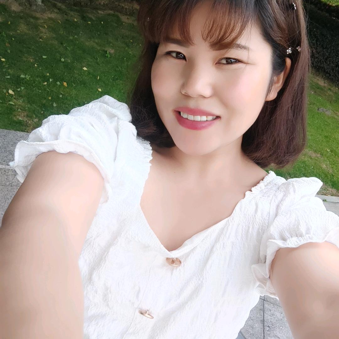 思念也被风吹“邹”