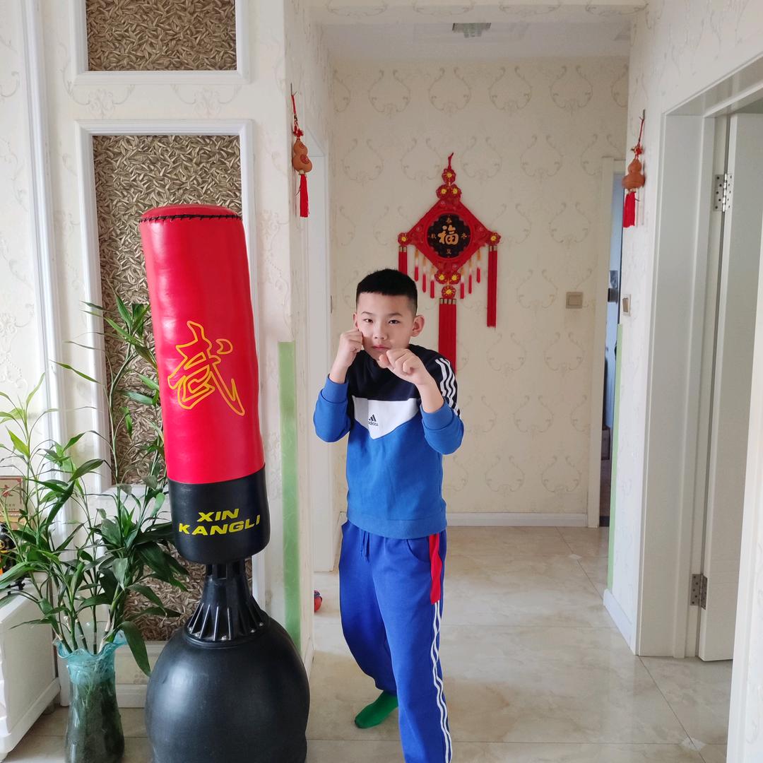 带娃练搏击
