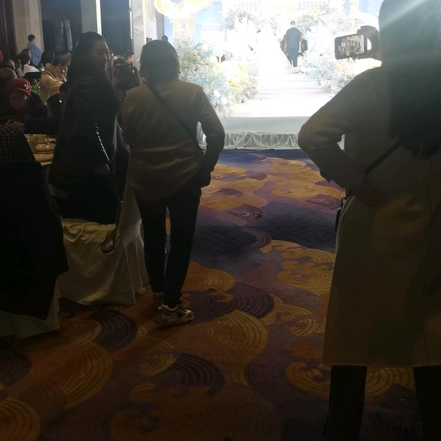 忍尔东南西北风