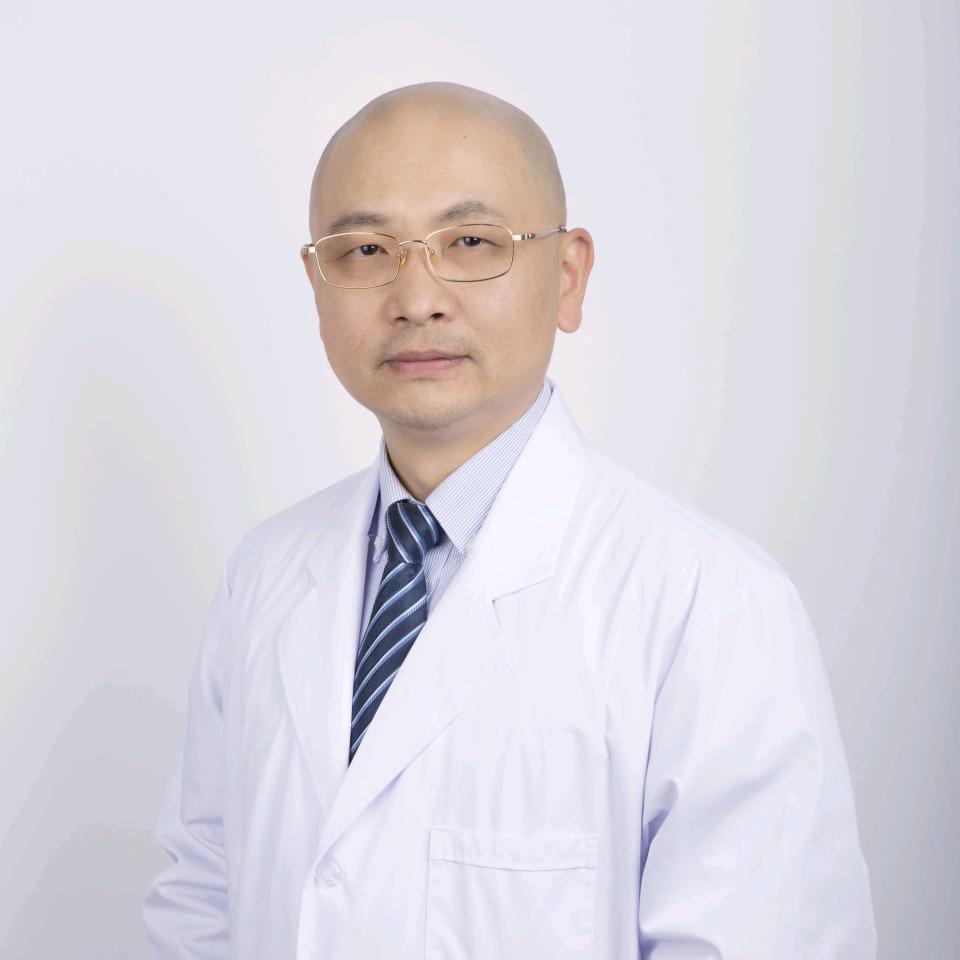 高瞻泌尿外科医生