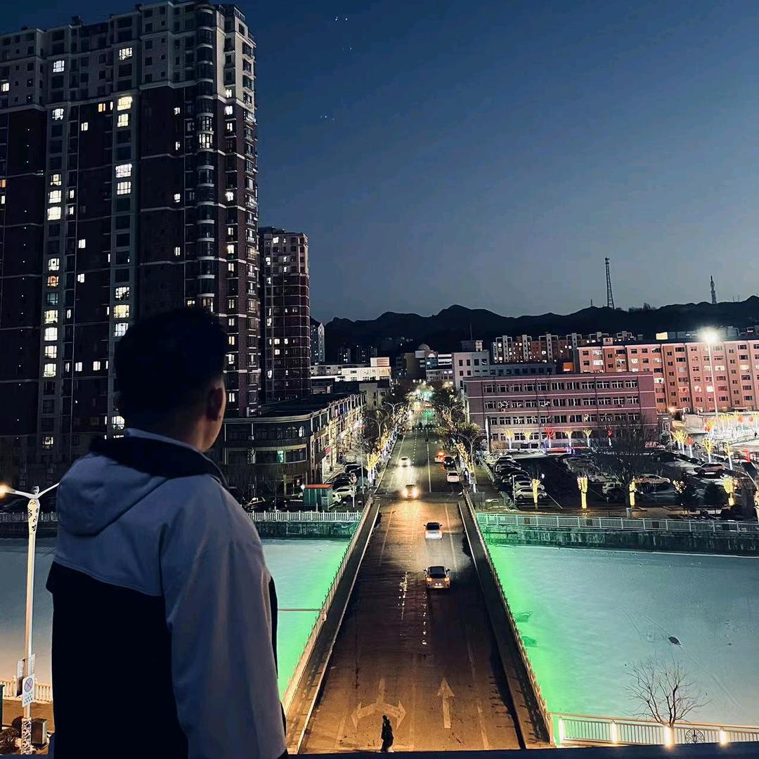 小王，狠活跃！