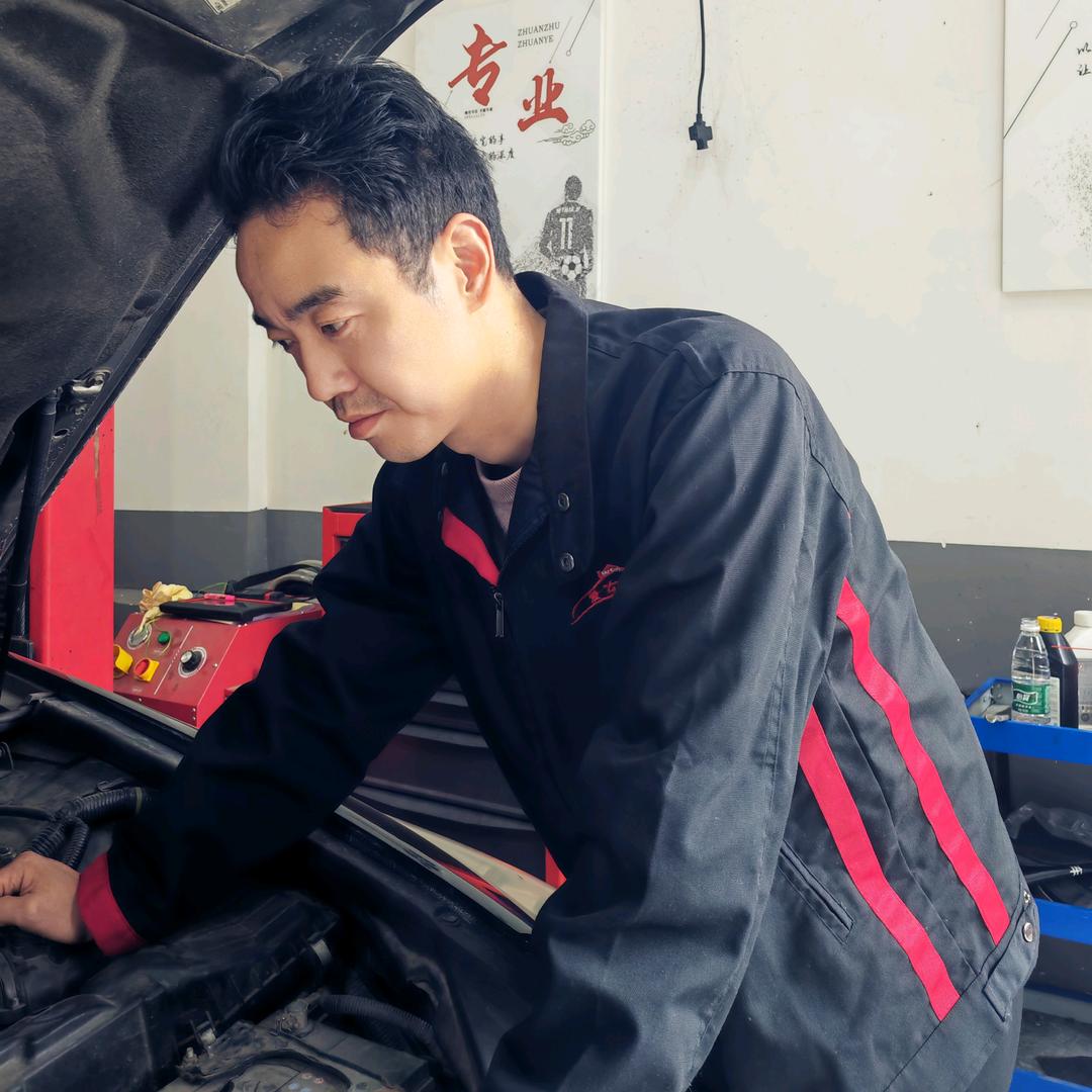 （伟哥修车）爱车汇汽车养护中心