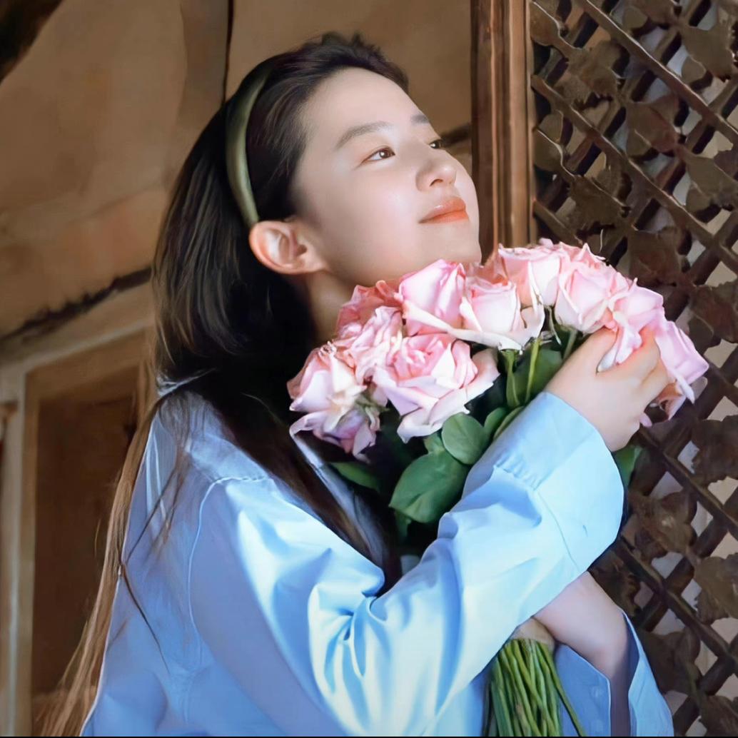 虾仁不眨眼🌻📷