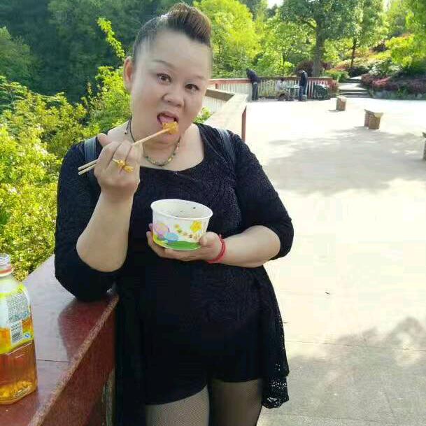 单只蝴蝶想要飞……