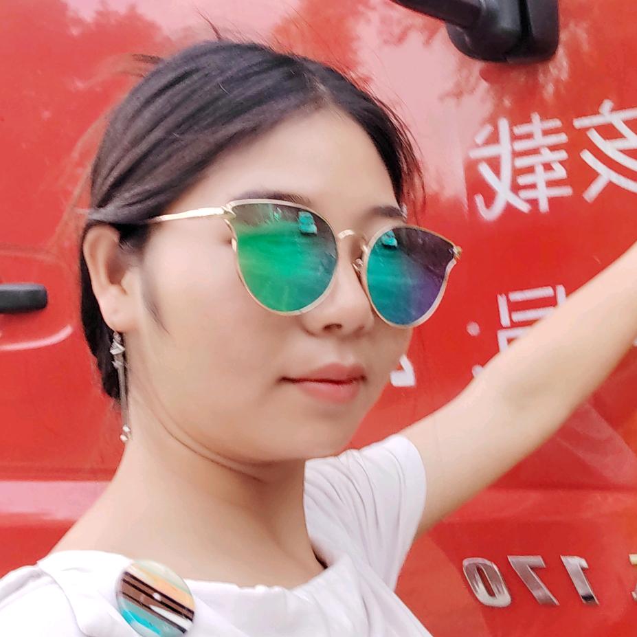 @小莉