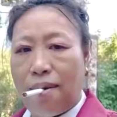 骑着坟头捉鬼