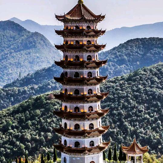 李秀真.